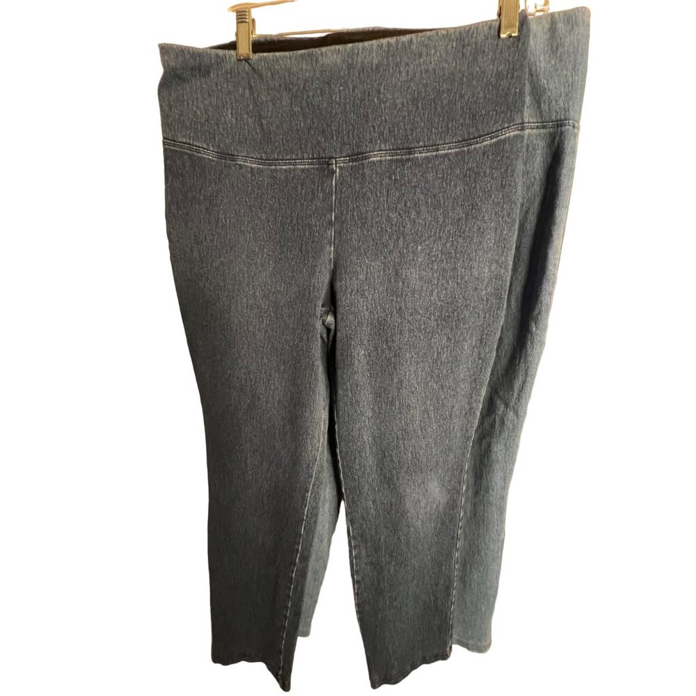 2 pair Women’s With Control by Renee Greenstein Size MP Stretch FLAW